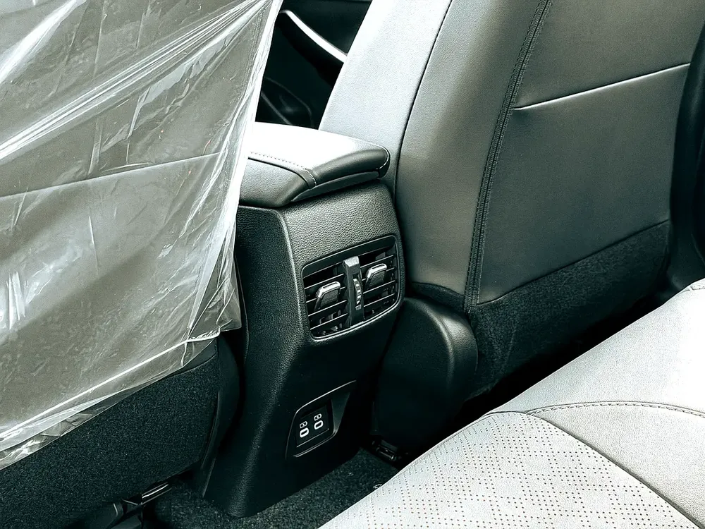 AED 54,000 // Export Price // 2025 Toyota Corolla 1.8L Hybrid Elite - Image 14