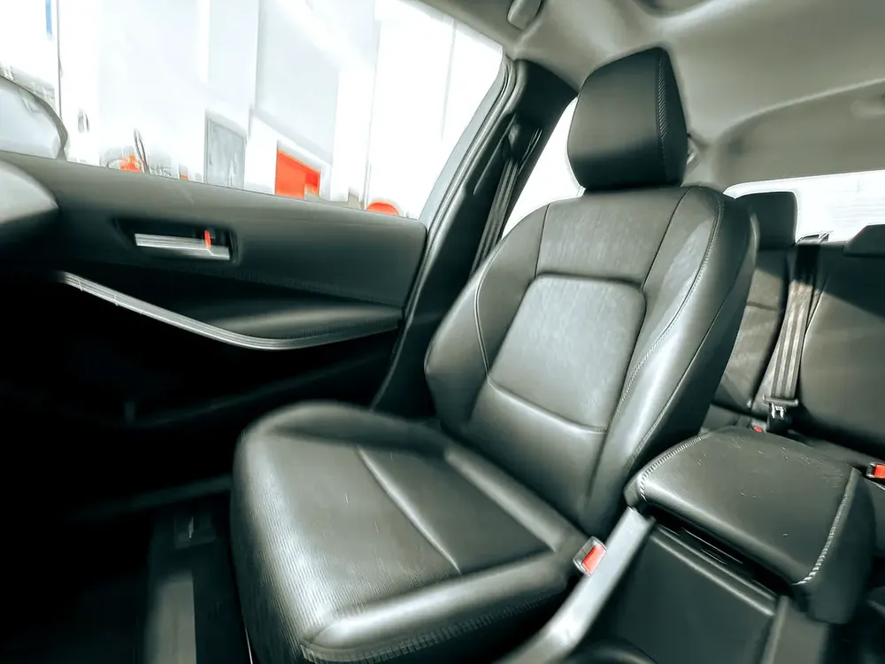 AED 54,000 // Export Price // 2025 Toyota Corolla 1.8L Hybrid Elite - Image 9