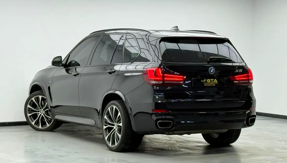 2018 BMW X5 50i, Service History, Excellent Condition, GCC - Image 4