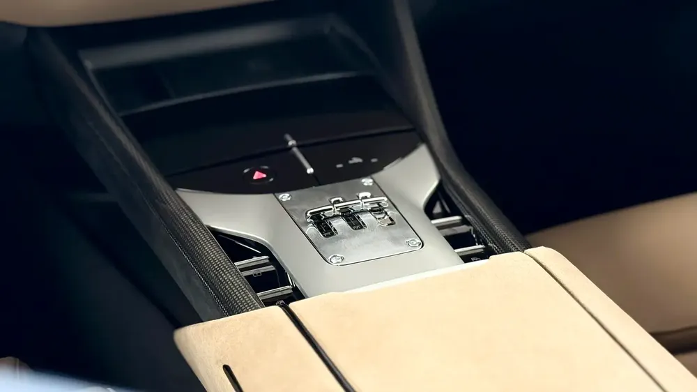 Ferrari Purosangue 2025 - V12 - Grigio Silverstone - Image 12
