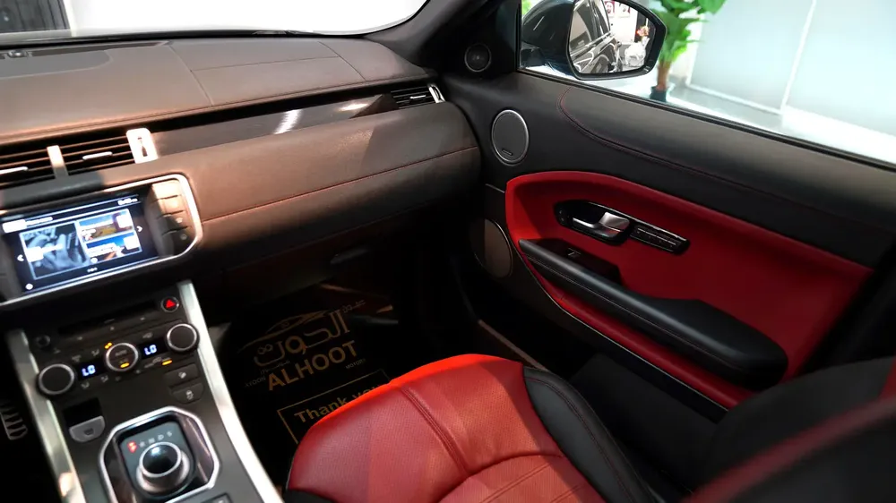 RANGE ROVER SPORT * 2020 KIT * || GCC SPECS || PANORAMIC || FULL OPTIONS || EXCELLENT PERFORMANCE - Image 14