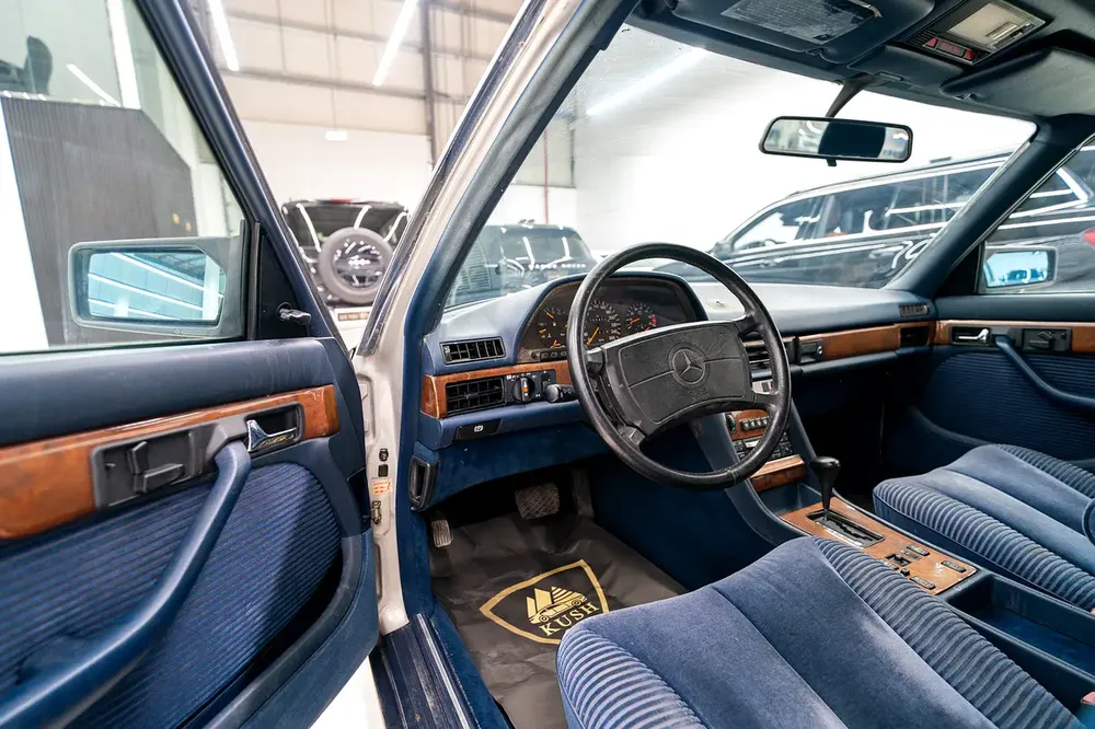1989 MERCEDES-BENZ 560 SEL VINTAGE LUXURY CAR IN GOOD CONDITION - Image 10