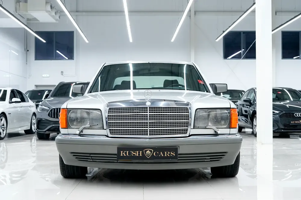 1989 MERCEDES-BENZ 560 SEL VINTAGE LUXURY CAR IN GOOD CONDITION - Image 4