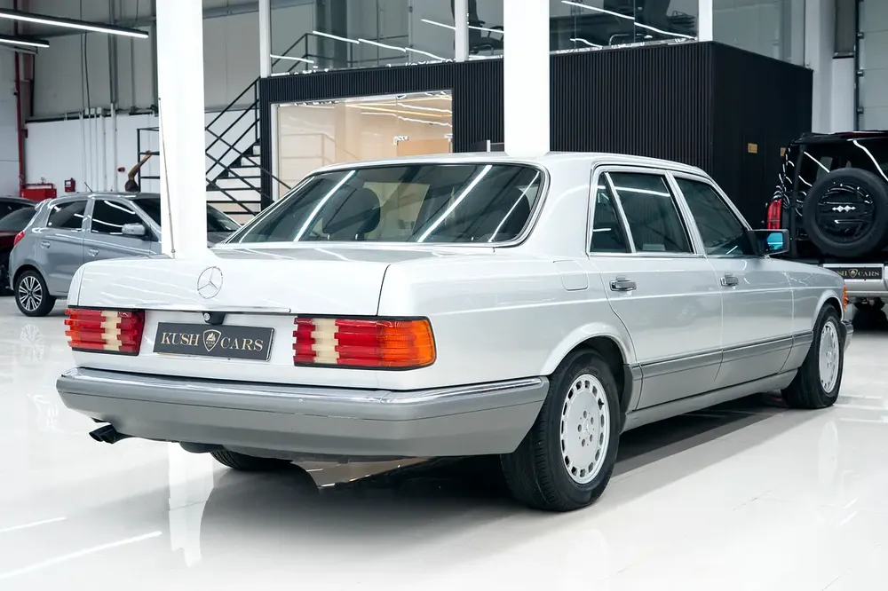 1989 MERCEDES-BENZ 560 SEL VINTAGE LUXURY CAR IN GOOD CONDITION - Image 5