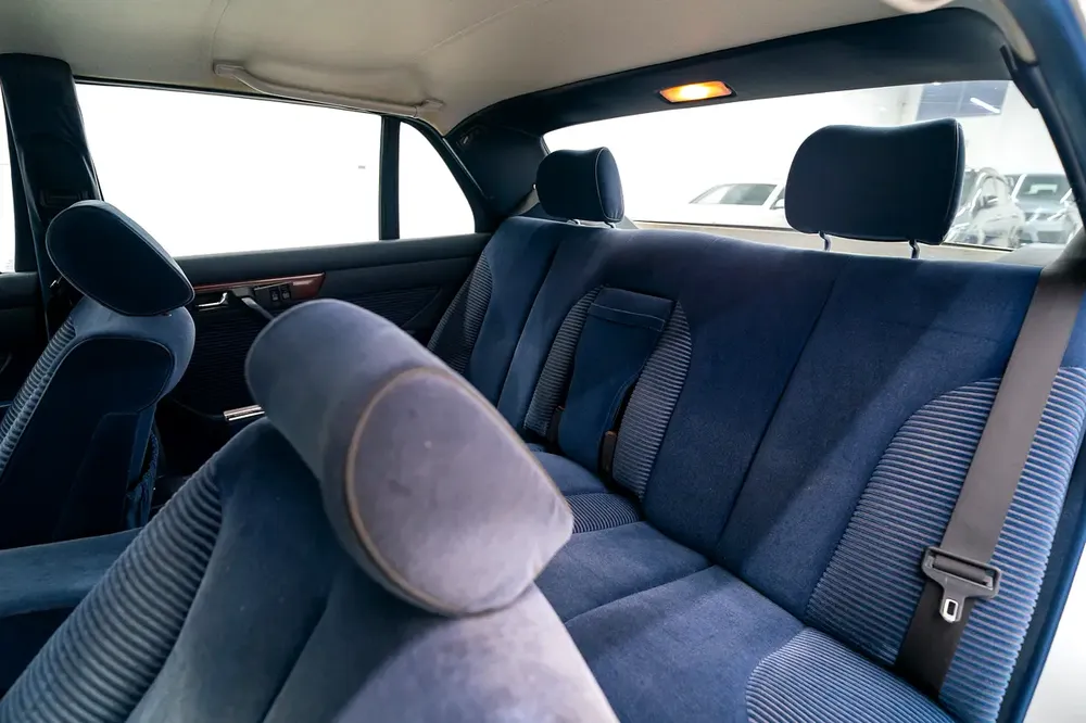 1989 MERCEDES-BENZ 560 SEL VINTAGE LUXURY CAR IN GOOD CONDITION - Image 8