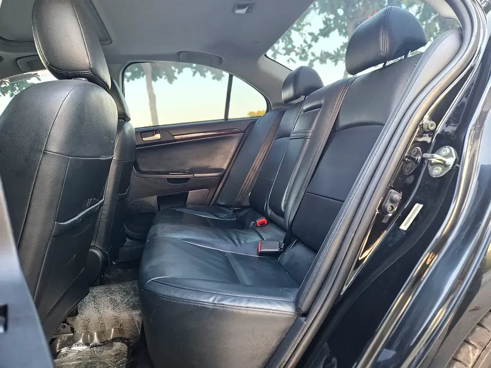 Mitsubishi Lancer 2010 Japan FRESH Import Full Option TOP New Condition Car Low KM 2 keys - Image 11