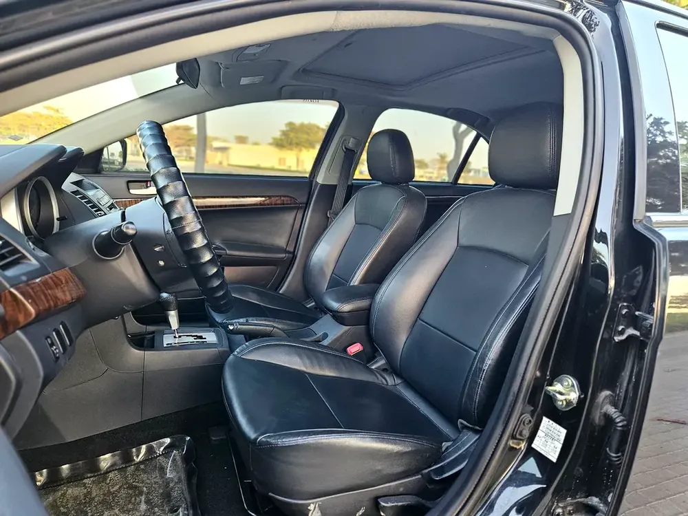 Mitsubishi Lancer 2010 Japan FRESH Import Full Option TOP New Condition Car Low KM 2 keys - Image 9