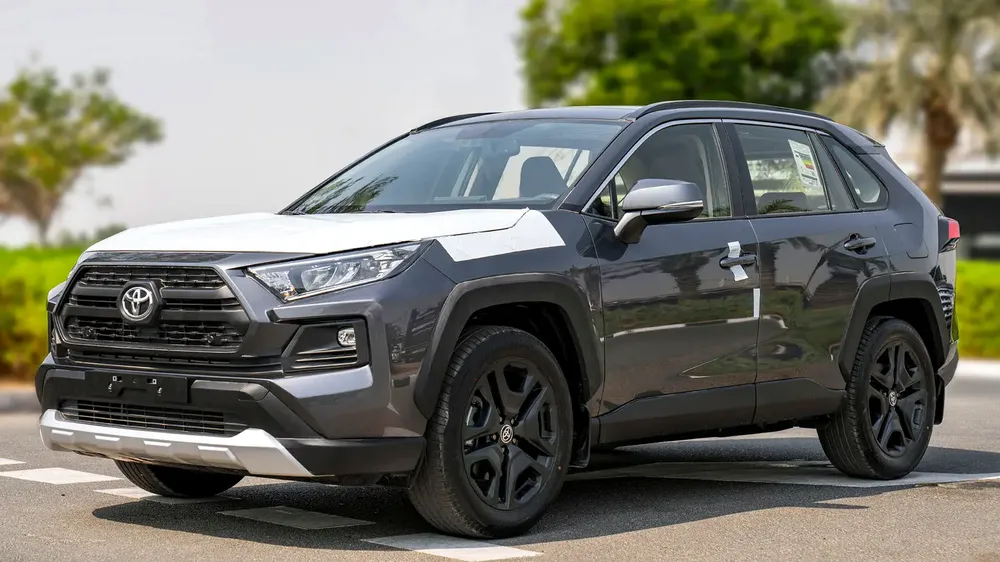 2026 Toyota Rav 4 Adventure GCC Specs - Like New! - Image 7