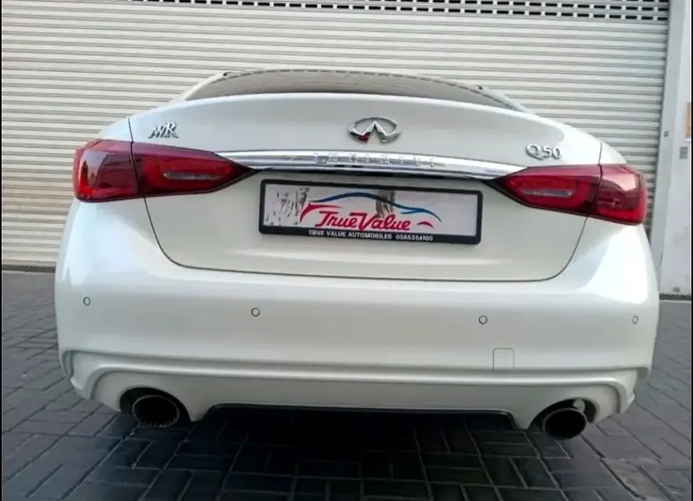 Infiniti Q50 Luxe 2022 GCC Specs - Excellent Condition - Image 8