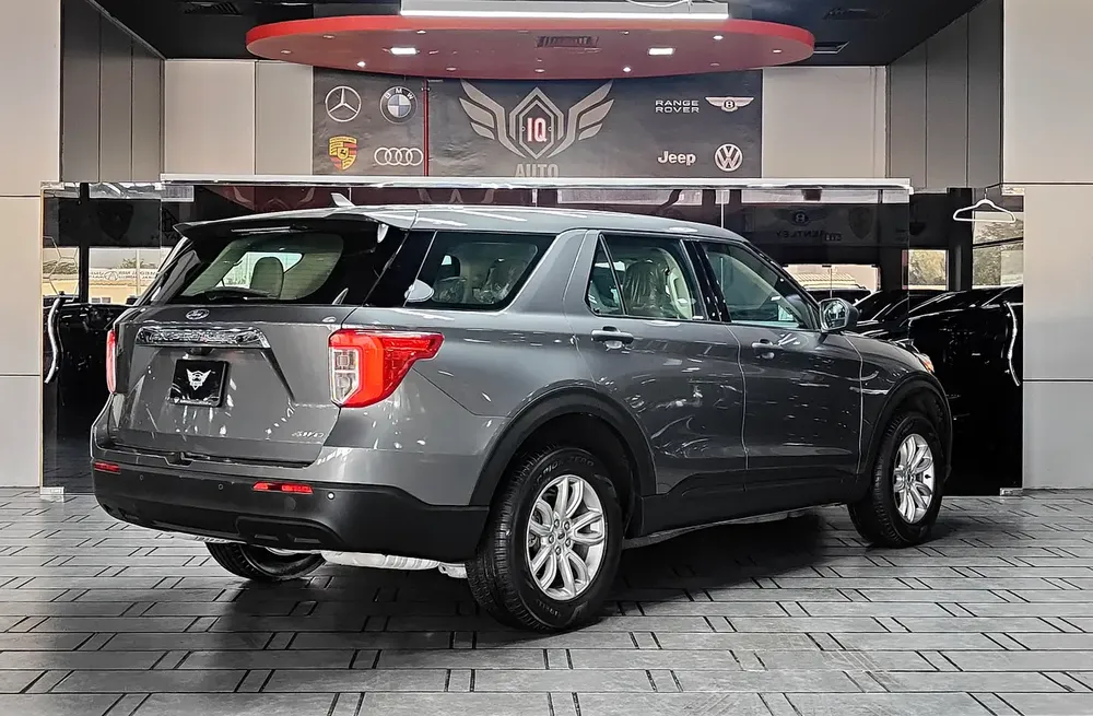 AED 1,600 P.M | 2023 Ford Explorer Base 4WD | Under Ford Warranty and Service Contract | GCC | - Image 4