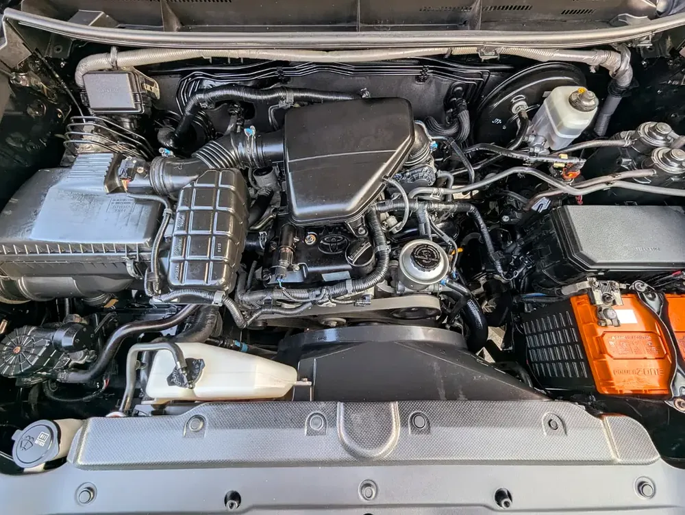 TOYOTA PRADO 2019 V4 2.7L GCC SPECIFICATION IN EXCELLENT CONDITION - Image 9