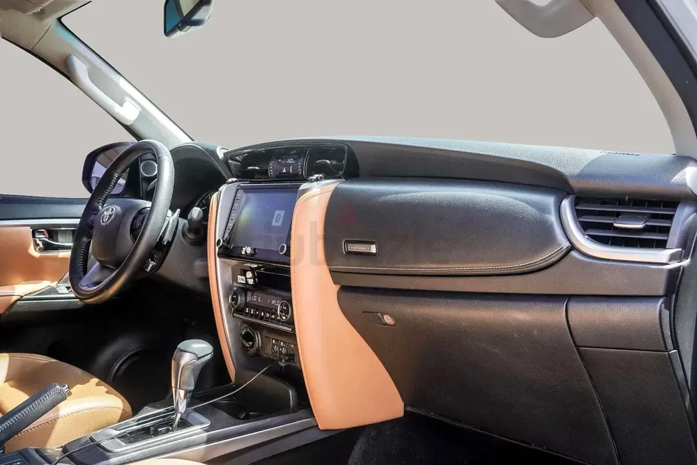 AED 1900/month | 2023 Toyota Fortuner  | GCC Specs | Ref#455227 - Image 10