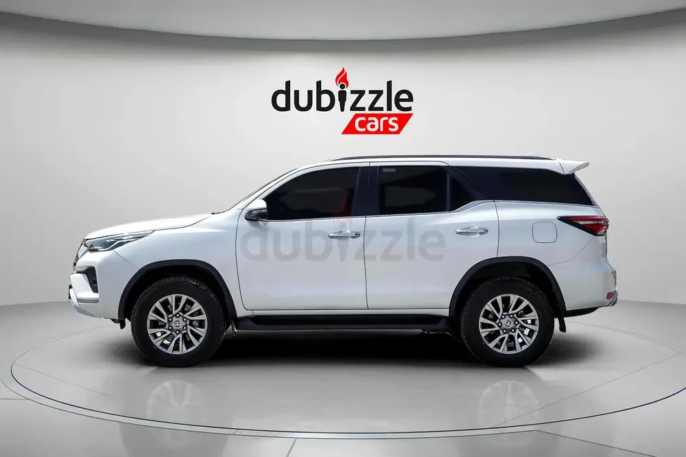 AED 1900/month | 2023 Toyota Fortuner  | GCC Specs | Ref#455227 - Image 5