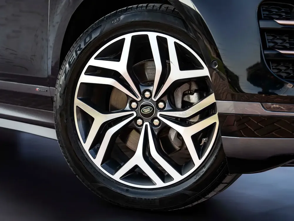 0% DOWN | RAMADAN ALL-INCLUSIVE | FREE INSURANCE + REG | EVOQUE R-DYNAMIC | GCC - Image 7