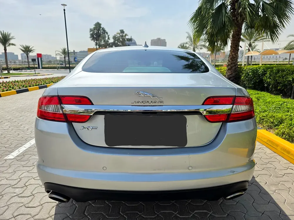 Jaguar XF Prestige 2015 GCC Specs, 4 Cylinders, Original Paint - Image 14
