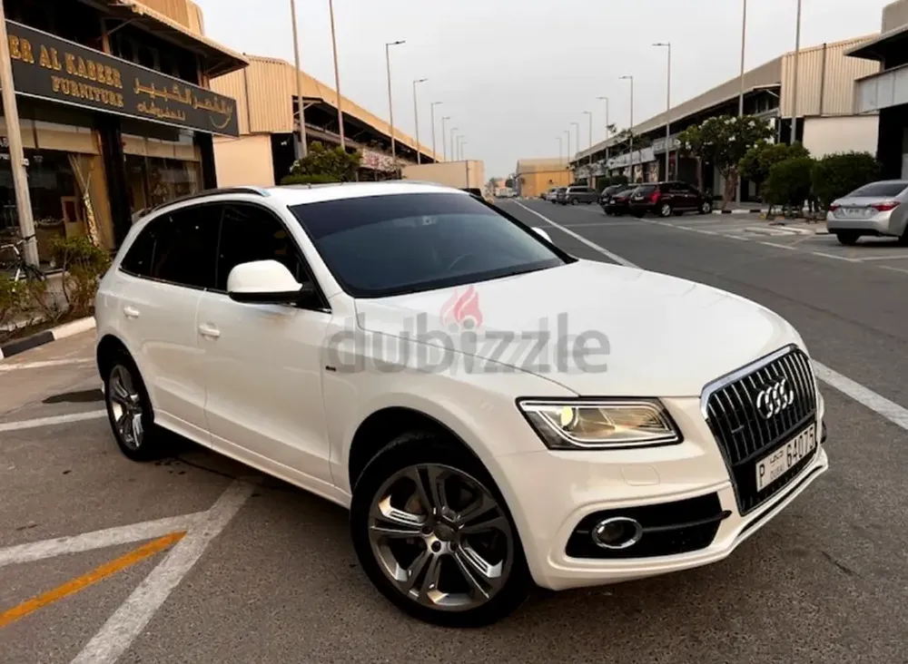 Audi Q5 45 TFSI quattro S line 2015 - GCC Specs - Well Maintained - Image 10