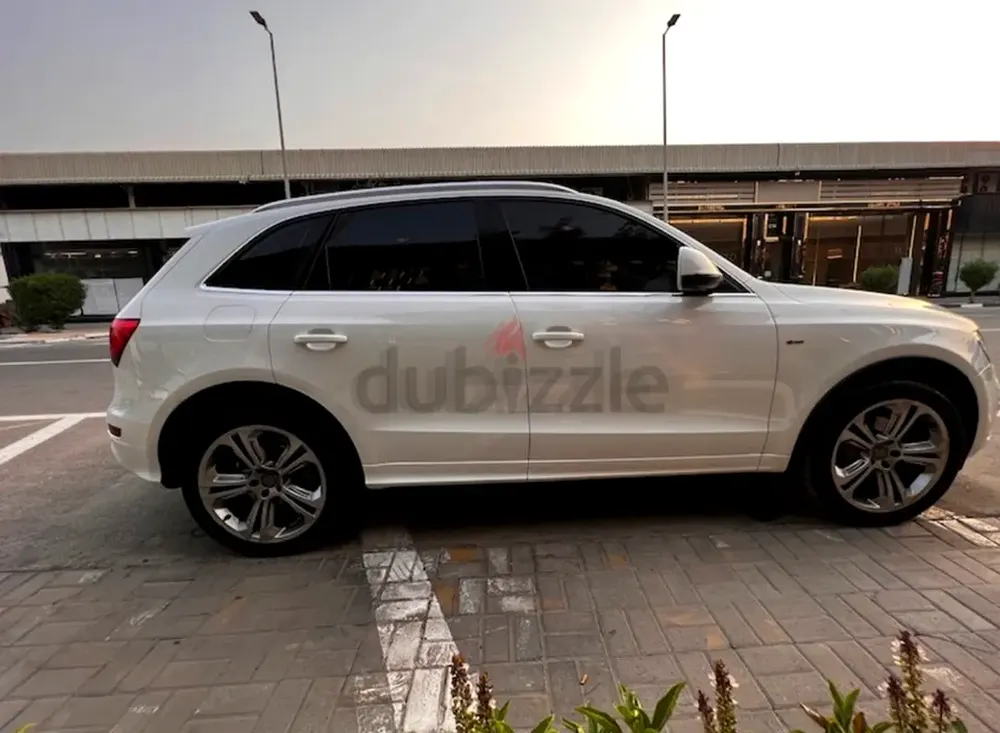 Audi Q5 45 TFSI quattro S line 2015 - GCC Specs - Well Maintained - Image 12
