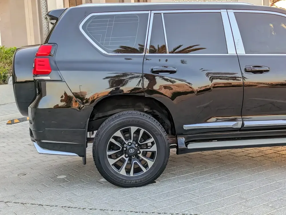 TOYOTA PRADO 2012 FACELIFTED 2023 WITH INTERIOR AND EXTERIOR GCC V4 2.7L IN EXCELLENT CONDITION - Image 12