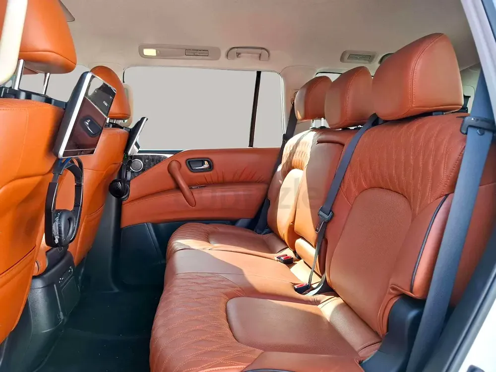 AED 3100/month | 2022 Nissan Patrol LE Platinum City | GCC Specs | Ref#474849 - Image 12