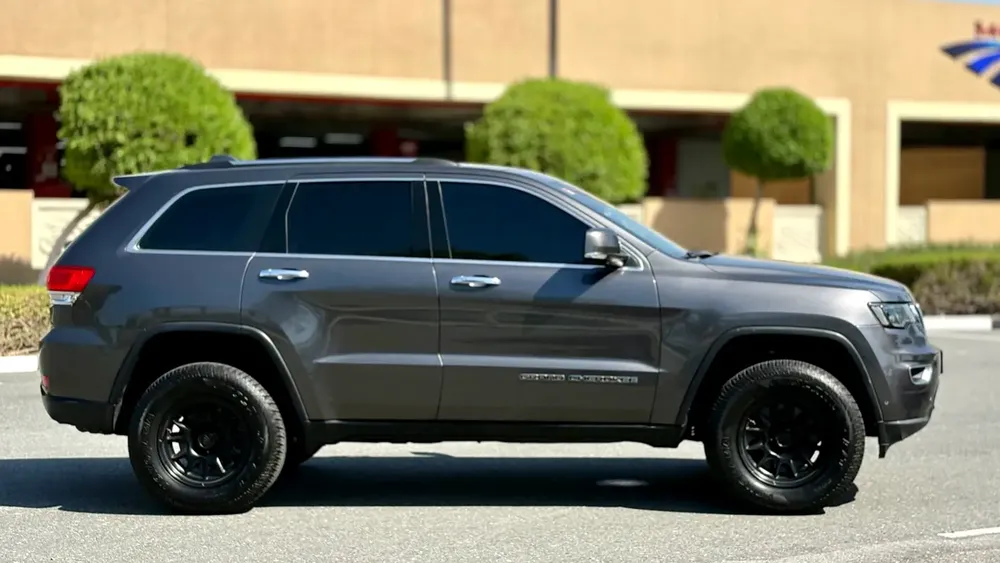 Jeep Grand Cherokee Limited 2019 GCC Specs - Image 10