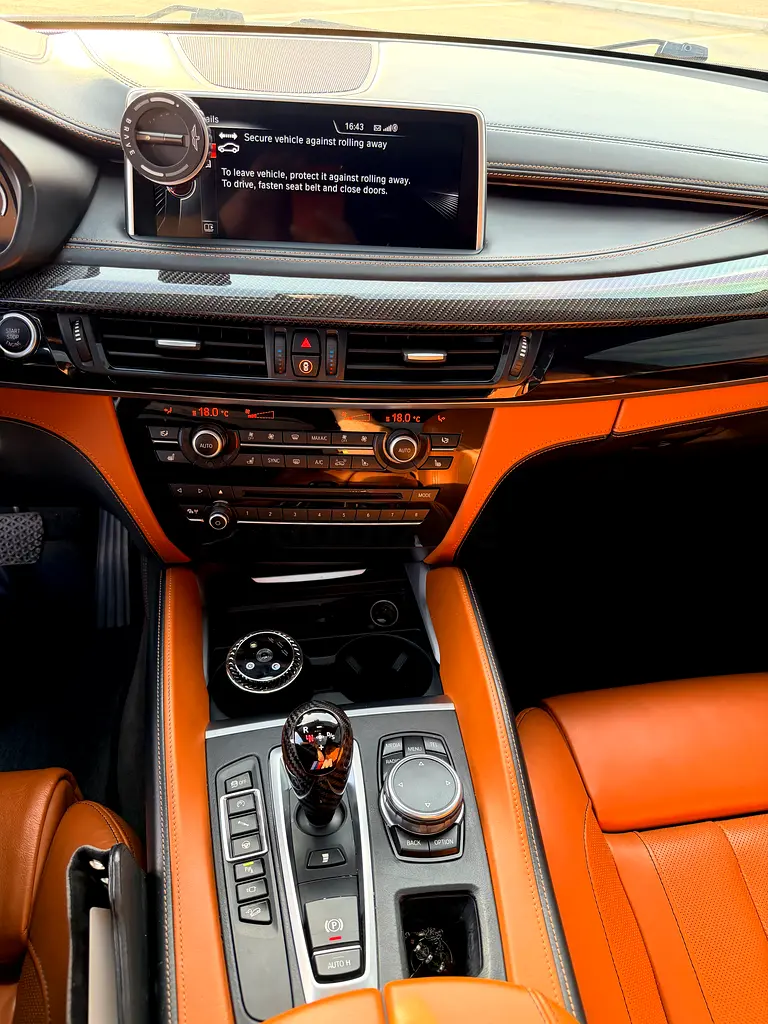 BMW X6M, 2016, GCC, No accident, No paint. - Image 16