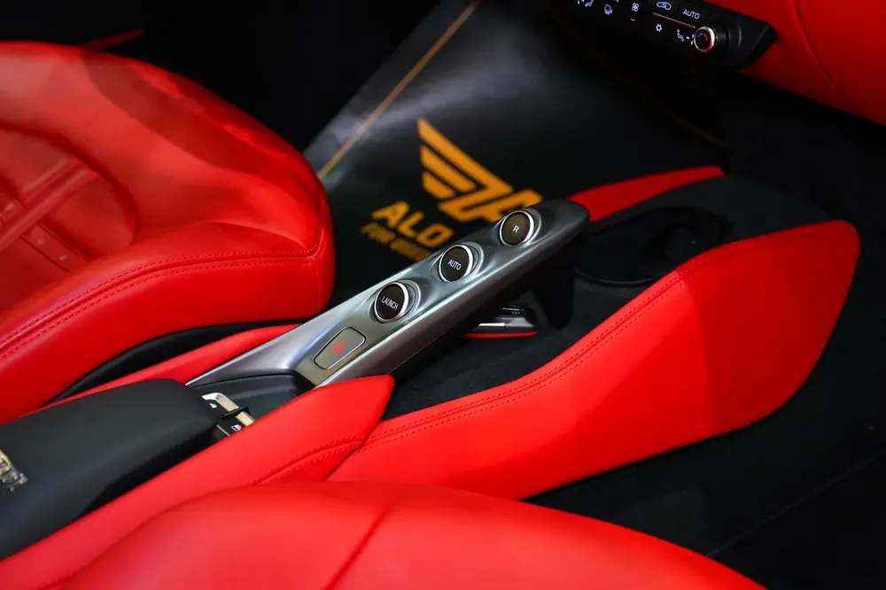 2021 Ferrari F8 Tributo / European Specs / Warrnaty and Service Contract - Image 10