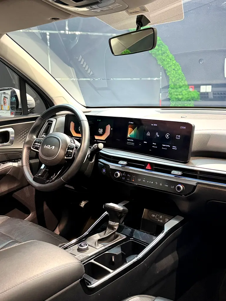 2024 Kia Sorento EX - GCC Specs - Brand New! - Image 11