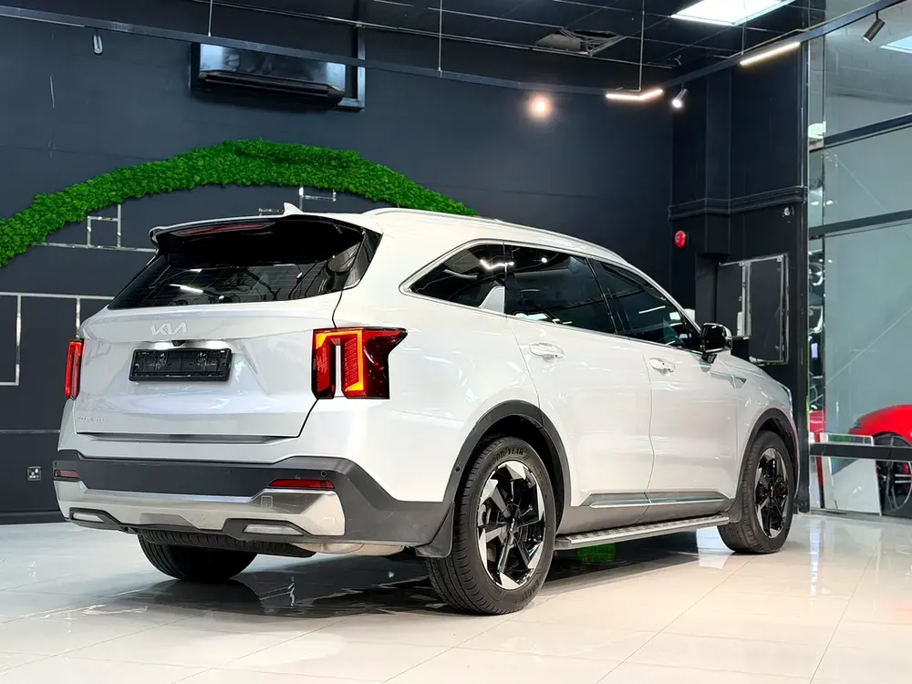 2024 Kia Sorento EX - GCC Specs - Brand New! - Image 15