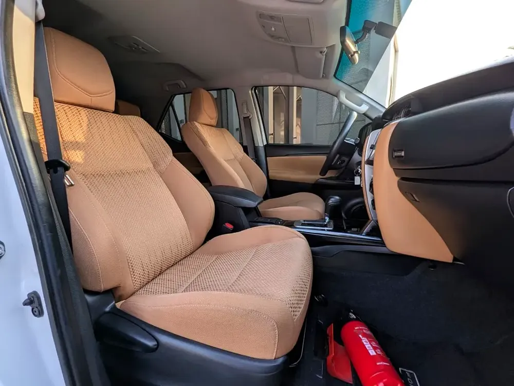 2023 Toyota Fortuner EXR - V4 2.7L 4X4 - Original Paint - GCC Specs - Like New! - Image 11