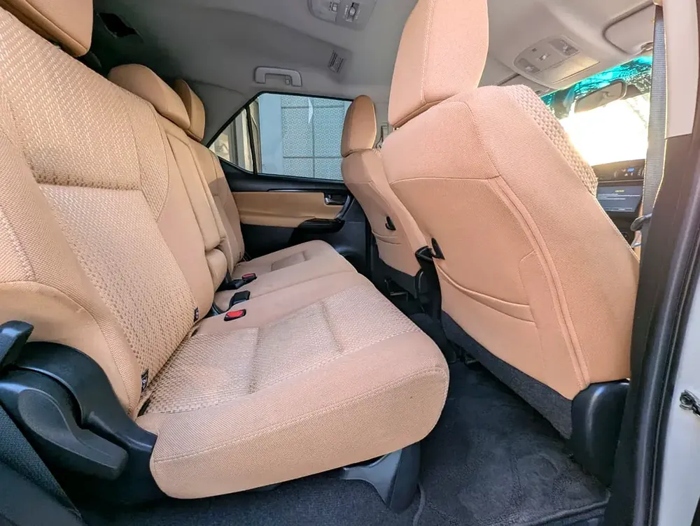 2023 Toyota Fortuner EXR - V4 2.7L 4X4 - Original Paint - GCC Specs - Like New! - Image 6