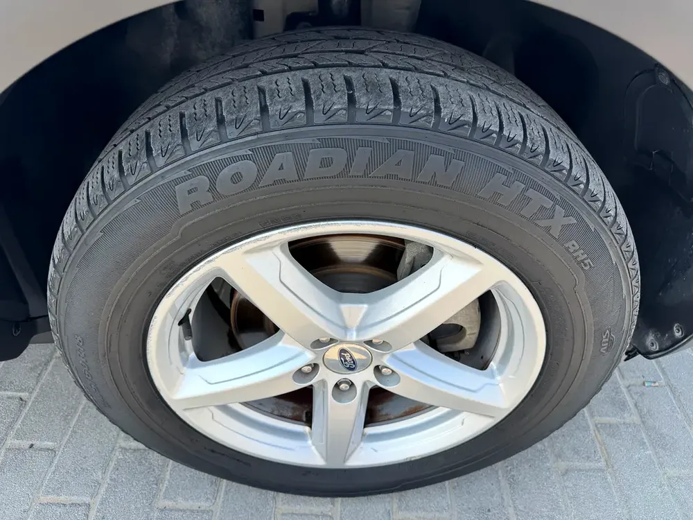 Ford Explorer 2018 XLT full service history - Image 12