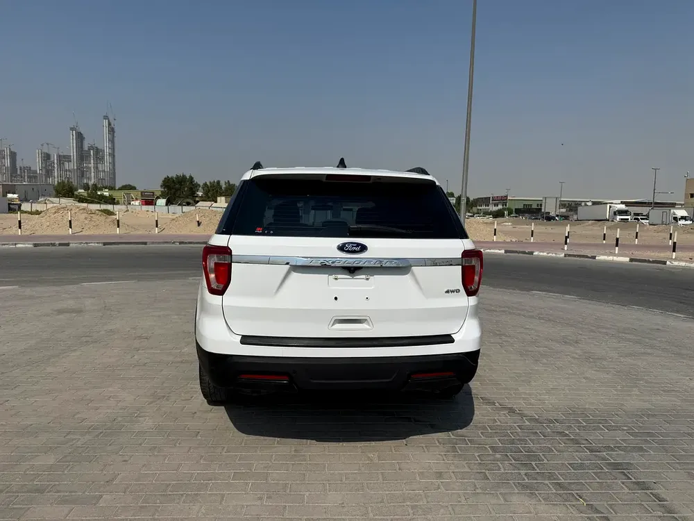 Ford Explorer 2018 XLT full service history - Image 17
