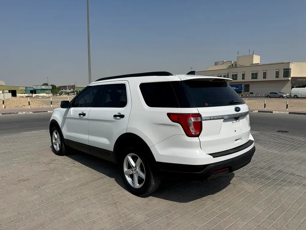 Ford Explorer 2018 XLT full service history - Image 18