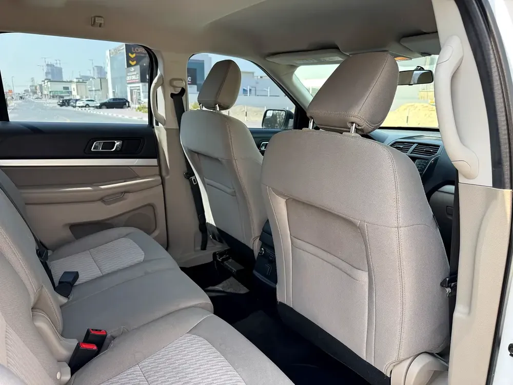 Ford Explorer 2018 XLT full service history - Image 7