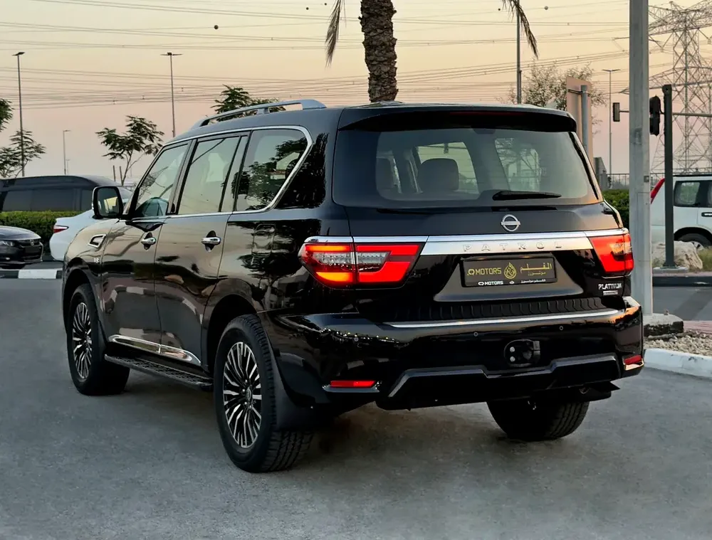 2024 Nissan Patrol LE V8 Platinum, Dealer Warranty, GCC Specifications - Image 5