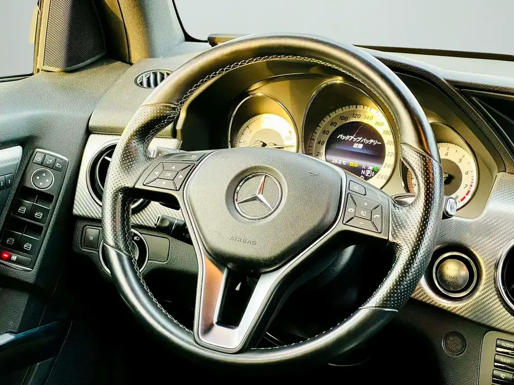MERCEDES BENZ GLK350 - 2013 - SUPER CLEAN CAR FRESH JAPAN IMPORT - Image 17