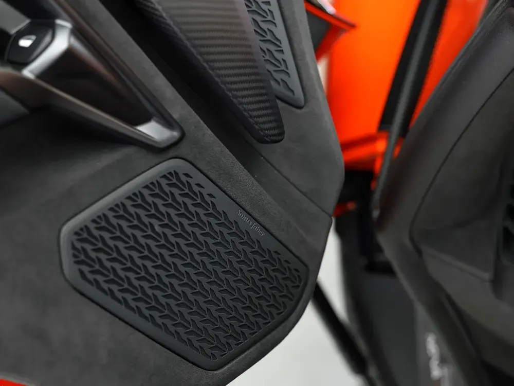 2026 LAMBORGHINI REVUELTO / BRAND NEW - Image 16