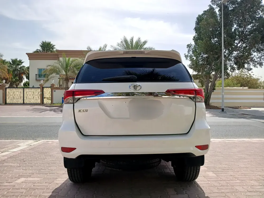Toyota Fortuner EXR 2018 - GCC Specs - Well Maintained - Image 5