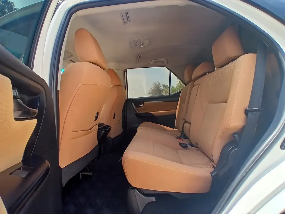 Toyota Fortuner EXR 2018 - GCC Specs - Well Maintained - Image 7