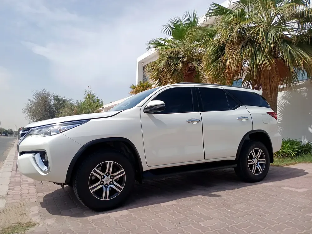 Toyota Fortuner EXR 2018 - GCC Specs - Well Maintained - Image 9