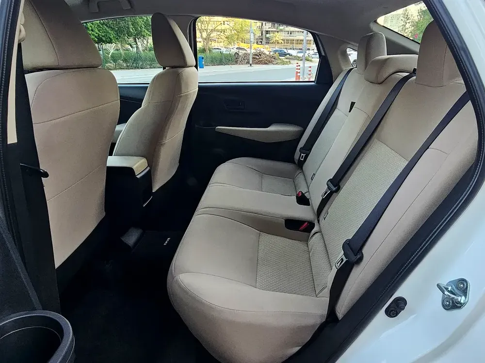 TOYOTA YARIS 1.5 # 2023 GCC # WELL MAINTAINED CAR FOR SALE. - Image 11