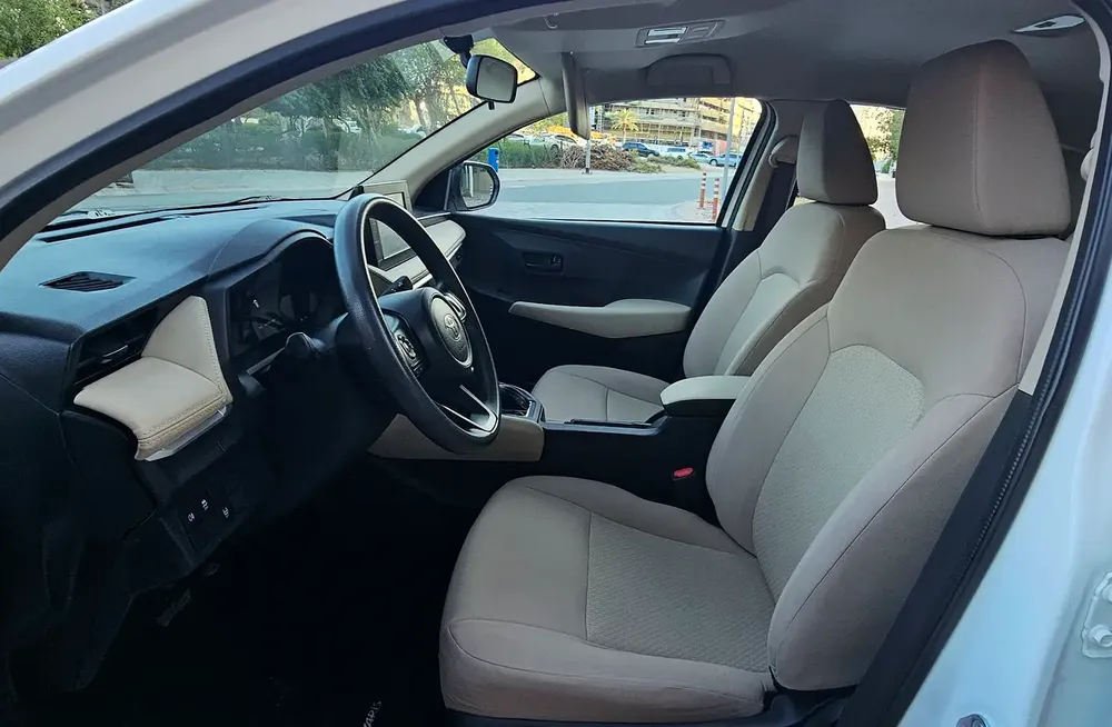 TOYOTA YARIS 1.5 # 2023 GCC # WELL MAINTAINED CAR FOR SALE. - Image 12
