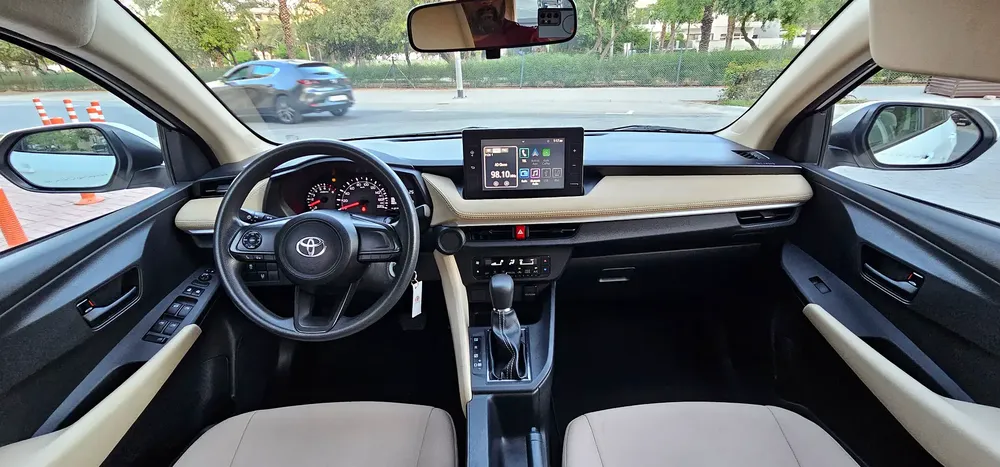 TOYOTA YARIS 1.5 # 2023 GCC # WELL MAINTAINED CAR FOR SALE. - Image 4