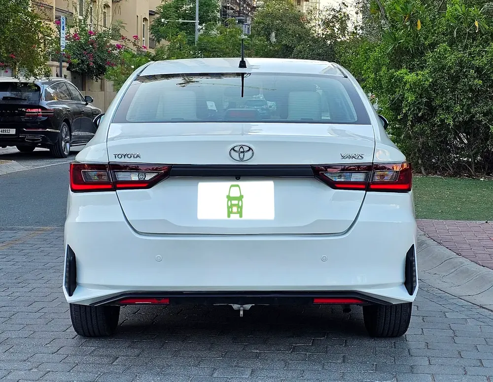 TOYOTA YARIS 1.5 # 2023 GCC # WELL MAINTAINED CAR FOR SALE. - Image 6