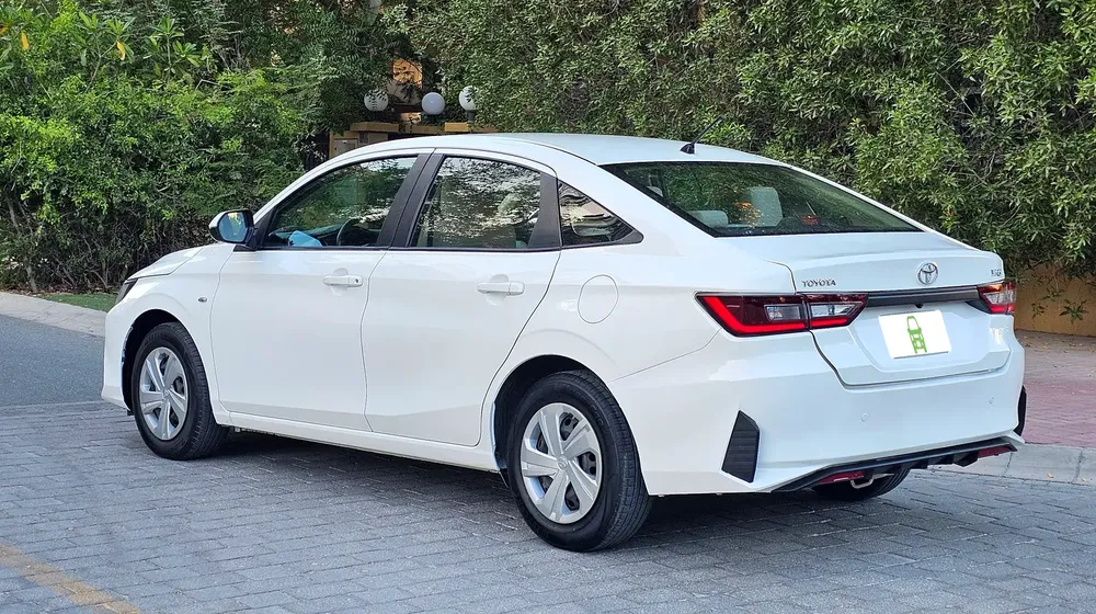TOYOTA YARIS 1.5 # 2023 GCC # WELL MAINTAINED CAR FOR SALE. - Image 7