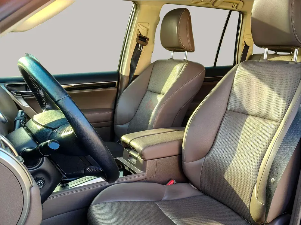 AED 2698/month | 2017 Lexus GX-Series GX 460 | GCC Specs | Ref#470178 - Image 12