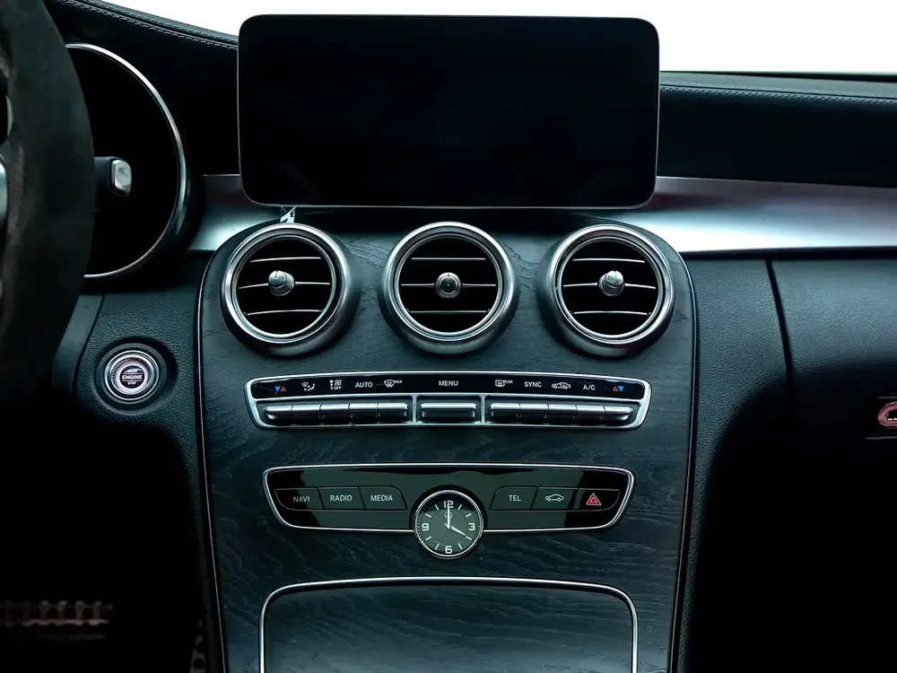 2021 | Mercedes Benz | C200 | GCC Spec | With Warranty - Pristine Condition - Image 15