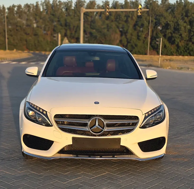 Mercedes-Benz C-Class C200 2015 GCC Specs - Pristine Condition - Image 11