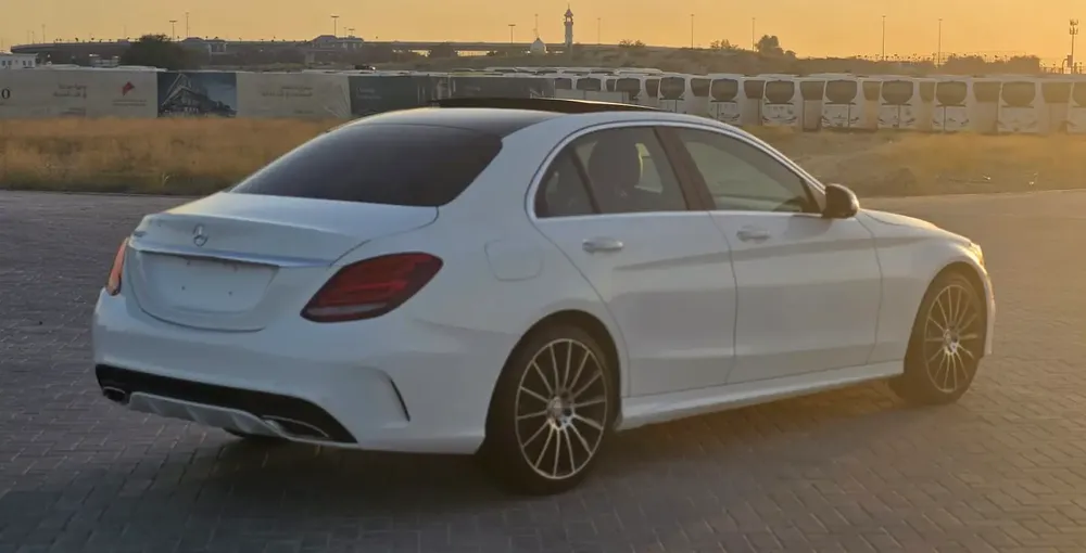 Mercedes-Benz C-Class C200 2015 GCC Specs - Pristine Condition - Image 13