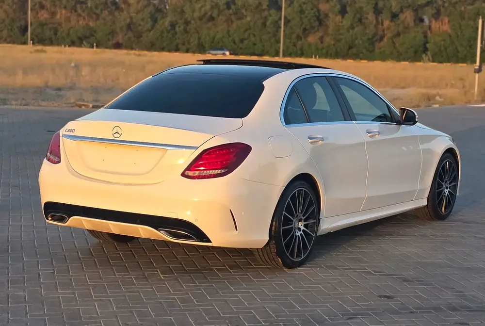 Mercedes-Benz C-Class C200 2015 GCC Specs - Pristine Condition - Image 14